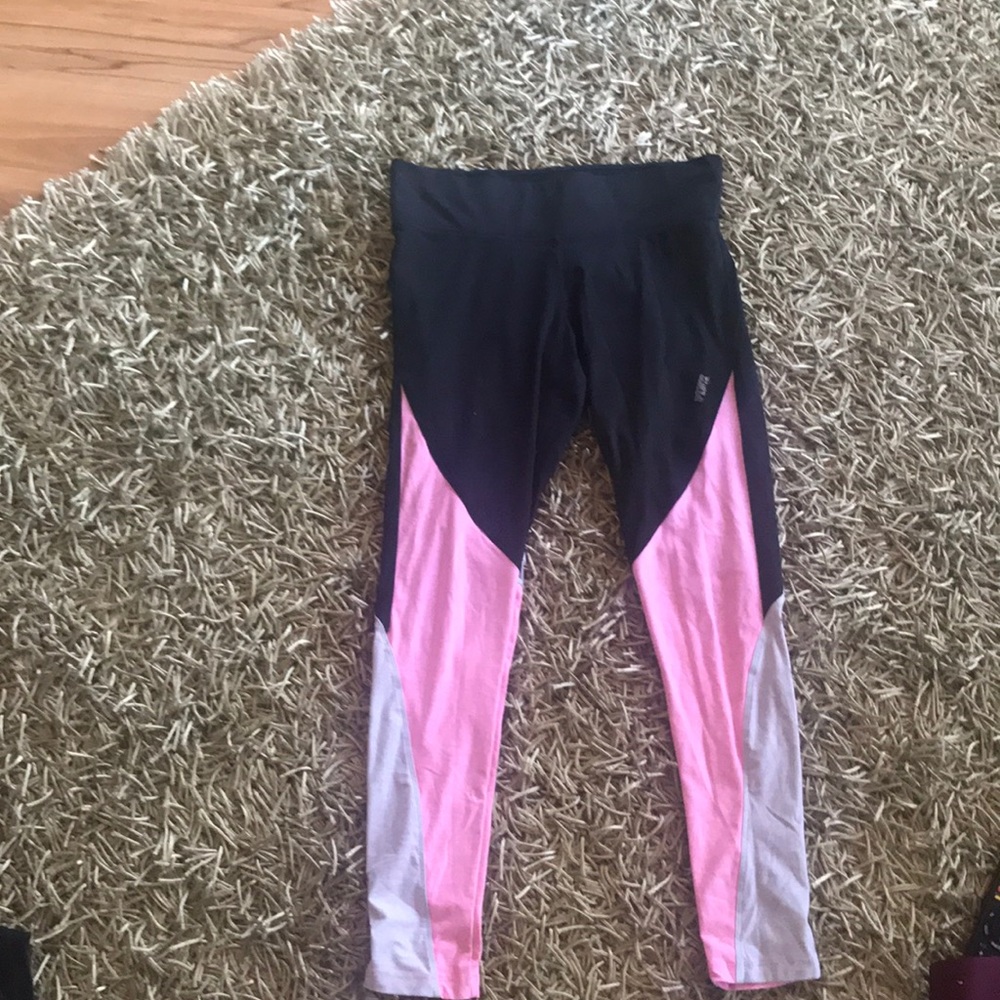 Pink yoga pants, perfect condition!